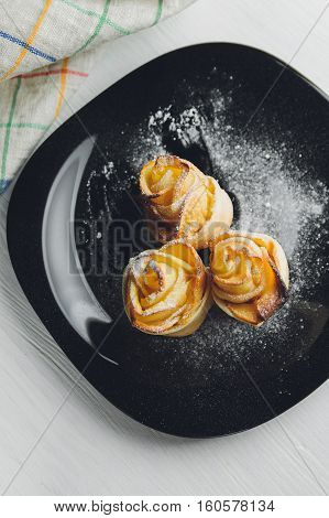 Delicious And Beautiful Apple Rose Puff Pastries