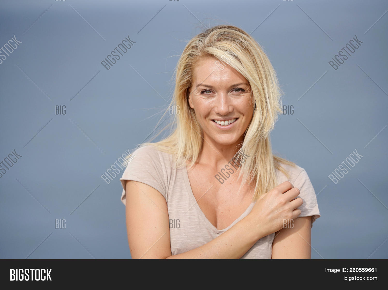 Гленн клоуз седина. Роксана гулд. Old blond. Стрижка для женщин за 60. Old blond.