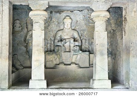 Esculturas de pedra em Ellora rocha esculpida templo budista, Aurangabad, Maharashtra, Índia