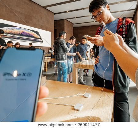 Strasbourg, France - Sep 21, 2018: Apple Store With Customers People Buying Admiring The New Latest 