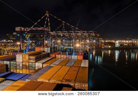 Durban, South Africa - Oktober 16: Container Terminal In Port Of Durban On Oktober 16, 2014  In Durb