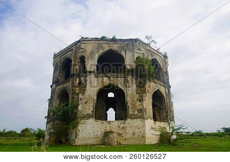 Behast Bagh, Ahmednagar, Maharashtra State Of India