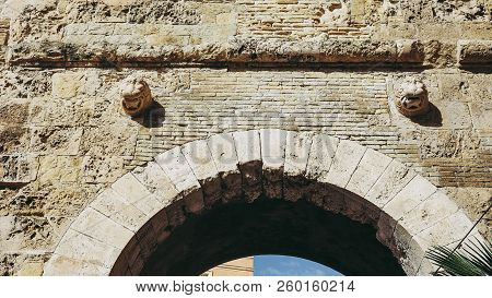 Porta Dei Due Leoni Gate In Cagliari