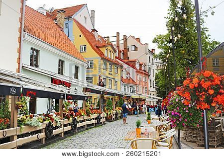 Riga, Latvia - August 29, 2018: Restaurants And Colorful Buildings On Meistaru Street In Old Town