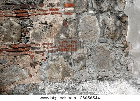 molto vecchio muro di mattoni