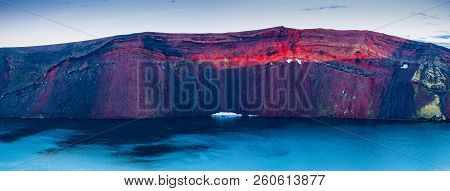 Panoramic View Of The Beautiful Edge Of The Crater At Ljotipollur Crater Lake In South Highlands Of 
