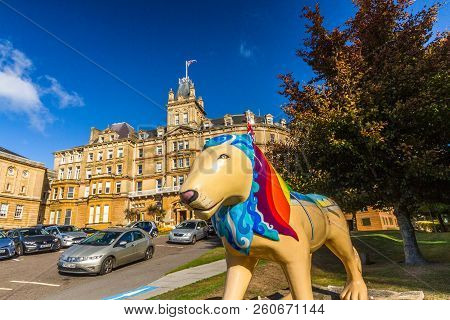 Editorial, Bournemouth Town Hall With Pride Of Bournemouth Lion Statue