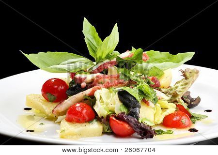 Salade de poulpe : plat de poulpe, fruits de mer