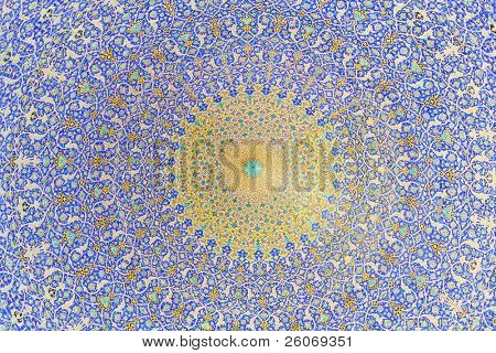 cserépkályha háttér, keleti díszek Isfahan mecset, Irán