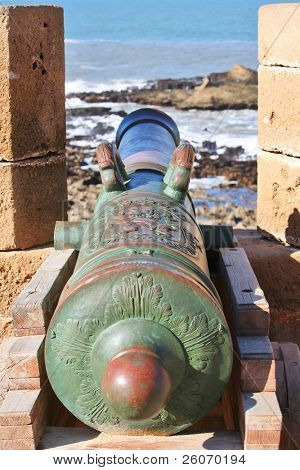 Vecchio cannone nella fortezza in Essaouira, Marocco