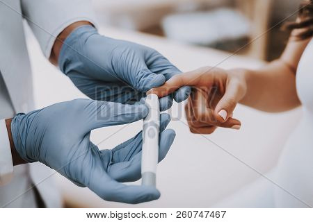 Clinic. Doctor Makes Blood. Test. Have Fun. Childbirth. Belly. Fan. Consultation. Hospital. Pregnant