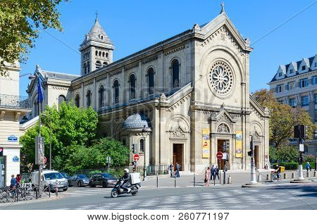 Paris, France - September 7, 2018: Unknown People Go Near Catholic Church Of Eglise Notre-dame-des-c