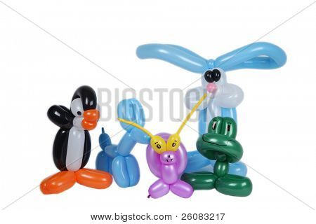 Snoet ballon dyr isoleret på hvid