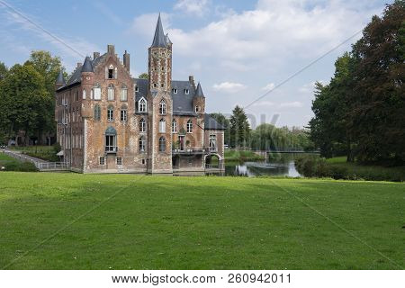 Bazel, Belgium - September 30, 2018, Castle Wissekerke, Side View And Rear View Of The Castle