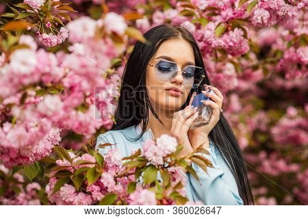 Feel Refreshed. Happy Easter. Elegant Smell. Morning Grooming. Looking For Fragrance. Aromatic Body 