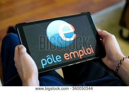 Bordeaux , Aquitaine / France - 03 03 2020 : Pole Emploi Screen Tablet Sign Logo French Government A