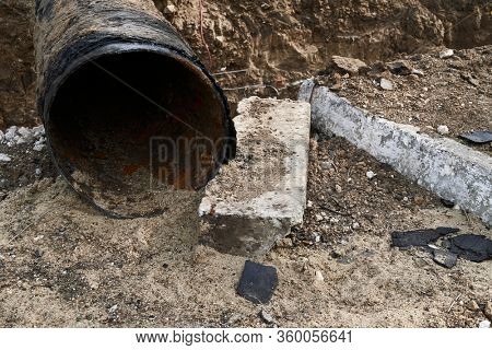 repair and replacement main pipeline of heating systems, district heating pipes network, water supply or Sewerage in city, removing old pipes and replacing them with new ones in a hole in the ground