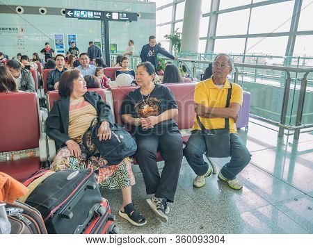 Changsha/china-18 October 2018:unacquainted Chinese People Of Tourist In Changsha Internation Airpor