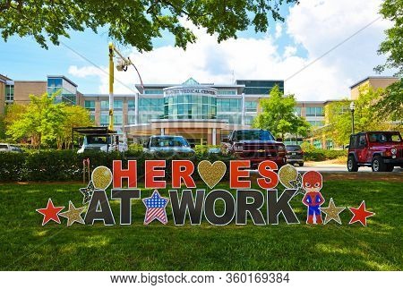 Carrollton, Ga / Usa - April 6, 2020: Heroes At Work Sign In Front Of Tanner Medical Center Honoring