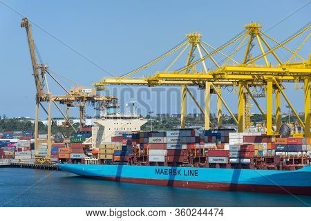 Sydney, Australia - January 08: Container Vessel In Port Of Sydney On January 08, 2019 In Sydney, Au