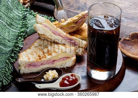 hot mixed sandwich with cola soda