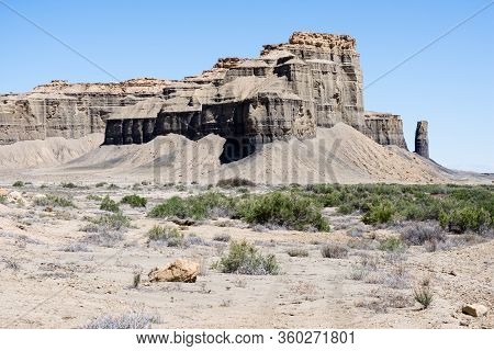 Beautiful Sandstone Rock Formations Along Scenic State Route 24 Near Caineville - Utah, Usa