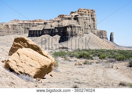 Beautiful Sandstone Rock Formations Along Scenic State Route 24 Near Caineville - Utah, Usa