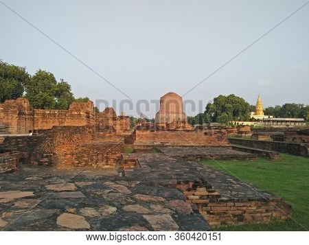 Archaeological Buddhist Building In Saranath, Varanasi , India