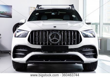 Novosibirsk/ Russia - April 06, 2020:  Mercedes-benz Gle Mid-range Luxury Suv. New Expensive  Modern