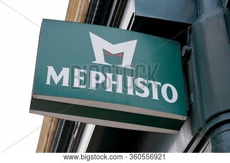 Bordeaux , Aquitaine / France - 10 06 2019 : Sign Shop Mephisto Store Shoe