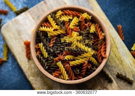 Italian Pasta Fusilli Bucati