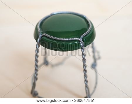 Muselet Wirehood For Cork Cap
