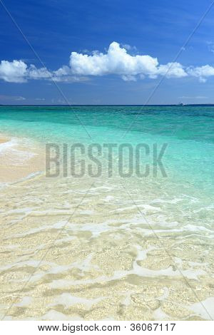 ชายหาดสวยงามจ้า