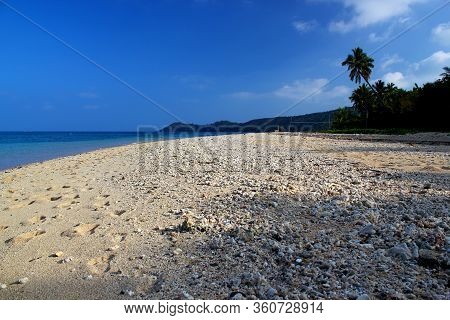 Fantastic Beach: Wonderful Day At The Beach On Fiji / Yasawa Islands - Beautiful Scenery With Wonder