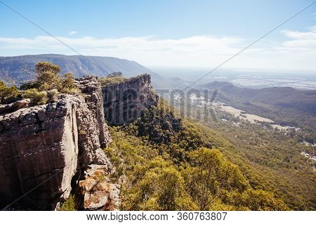 Wonderland Hike In The Grampians Victoria Australia