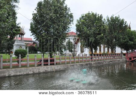 Wat Benchamabophit (Marble Temple)