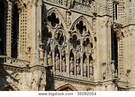 Detalhes da fachada Principal da Catedral de Burgos. Espanha