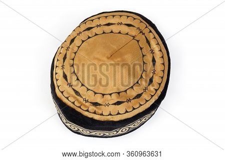 Headdress Which Are Worn In Some Muslim-populated Regions And Known As Tubeteika With Traditional Em