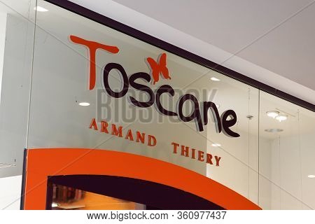 Bordeaux , Aquitaine / France - 01 15 2020 : Toscane Woman Armand Thierry Boutique Clothing Shop Log