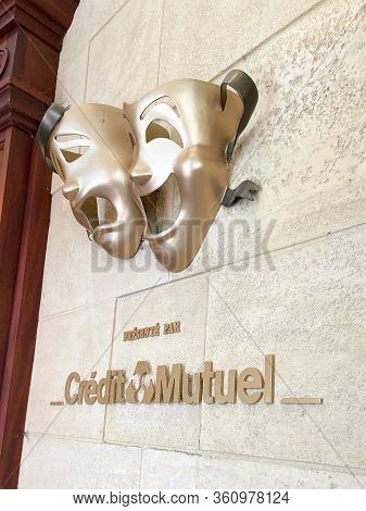 Bordeaux , Aquitaine / France - 02 15 2020 : Credit Mutuel Office Sign Logo Bank Agency Facade With 