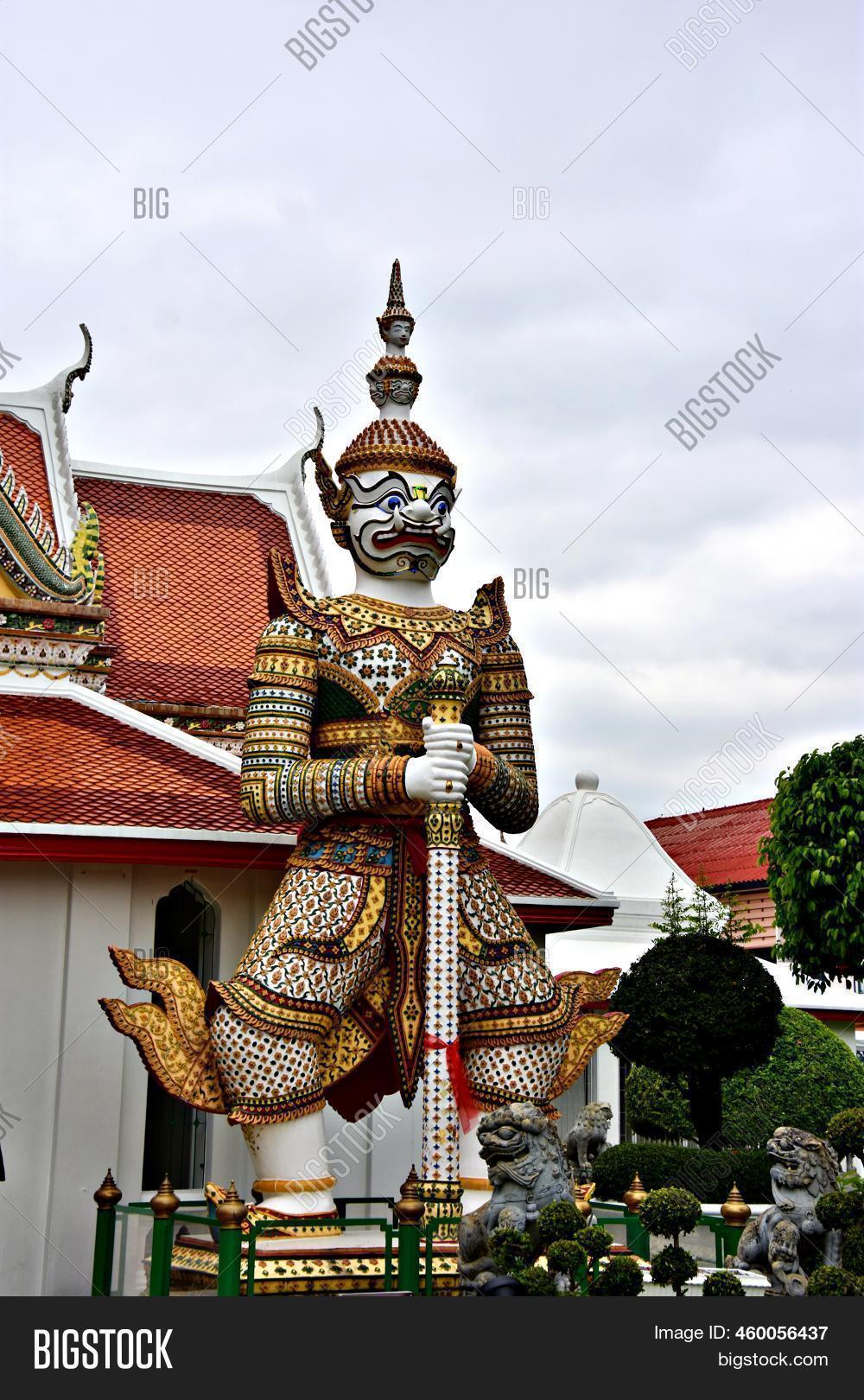 Statue Garden Wat Image & Photo (Free Trial) Bigstock