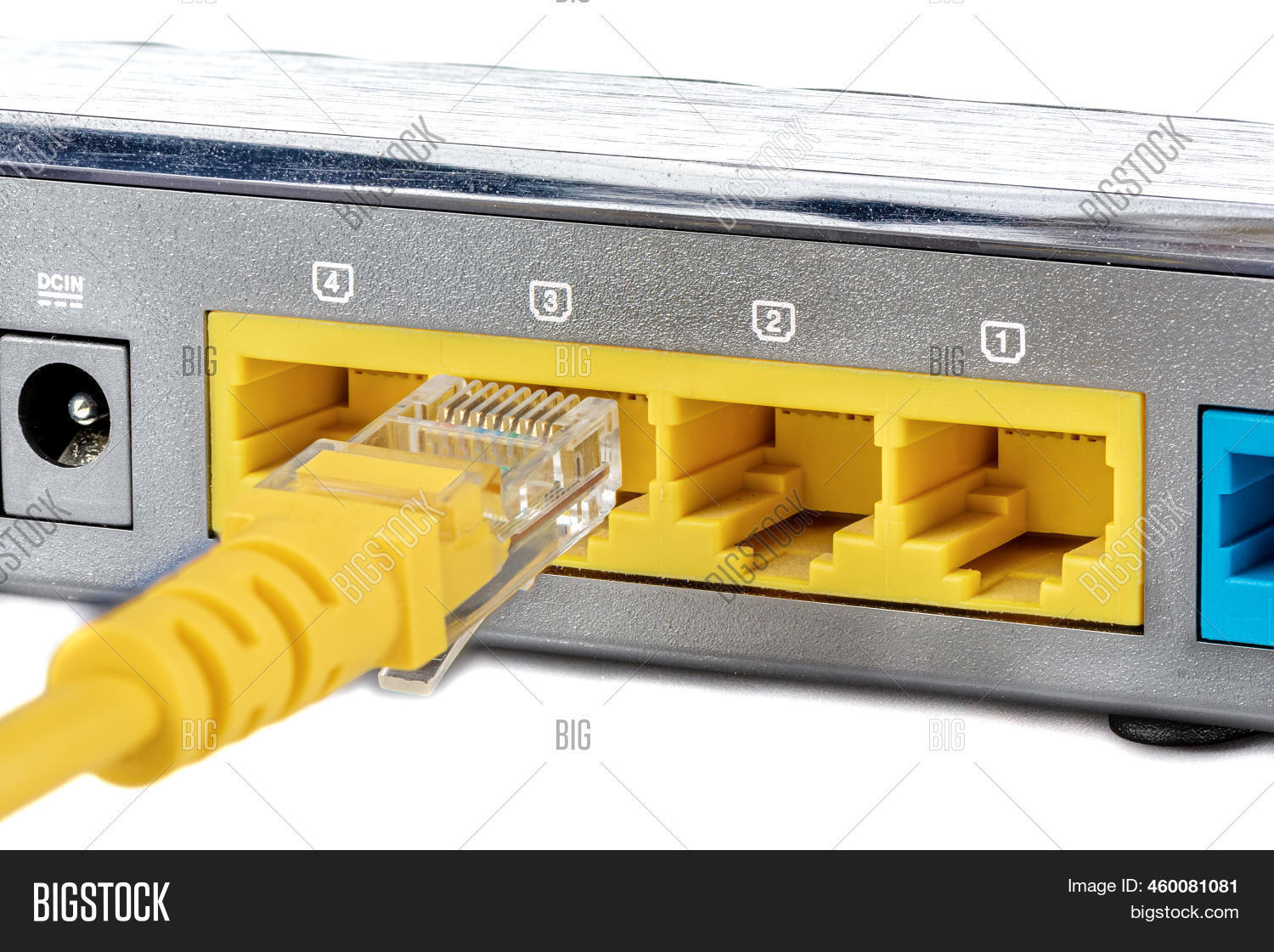 Bild och foto med Connecting (kostnadsfritt prov) | Bigstock