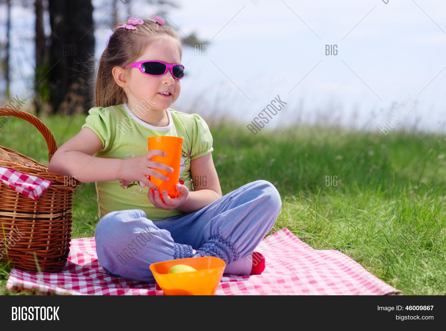 Little Girl Picnic Image & Photo (Free Trial) Bigstock