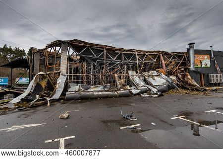 Hostomel, Kyev Region Ukraine - 09.04.2022: Outside The Store, Which Was Bombed, Was Looted By Russi