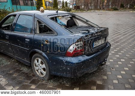 Irpin, Kyev Region Ukraine - 09.04.2022: Cities Of Ukraine After The Russian Occupation. On The Stre