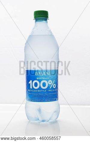 Calgary, Alberta, Canada. Aug 19, 2022. A Bottle Of Dasani Water Of 591 Ml On A White Background.