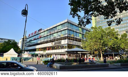 Berlin, Germany. 16 August 2022. A Bustling City, A Street Of A Great Metropolis.the Luxury Shopping