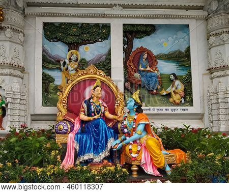 Vrindavan, Uttar Pradesh, India - September 3, 2018, Radha Krishna Statue In Prem Mandir In Vrindava