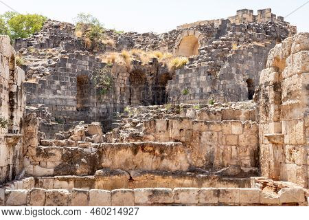 Beit Shean, Israel, August 06, 2022 : Partially Restored Ruins Of One Of The Cities Of The Decapolis