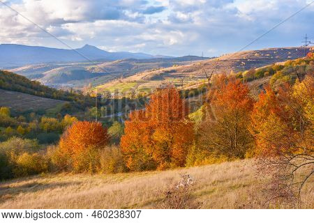 Fantastic Autumn Afternoon In Carpathians. Iconic Picture Of Transcarpathia With Pikui Peak In The D